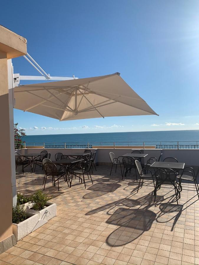 Hotel Bahia San Benedetto del Tronto Esterno foto