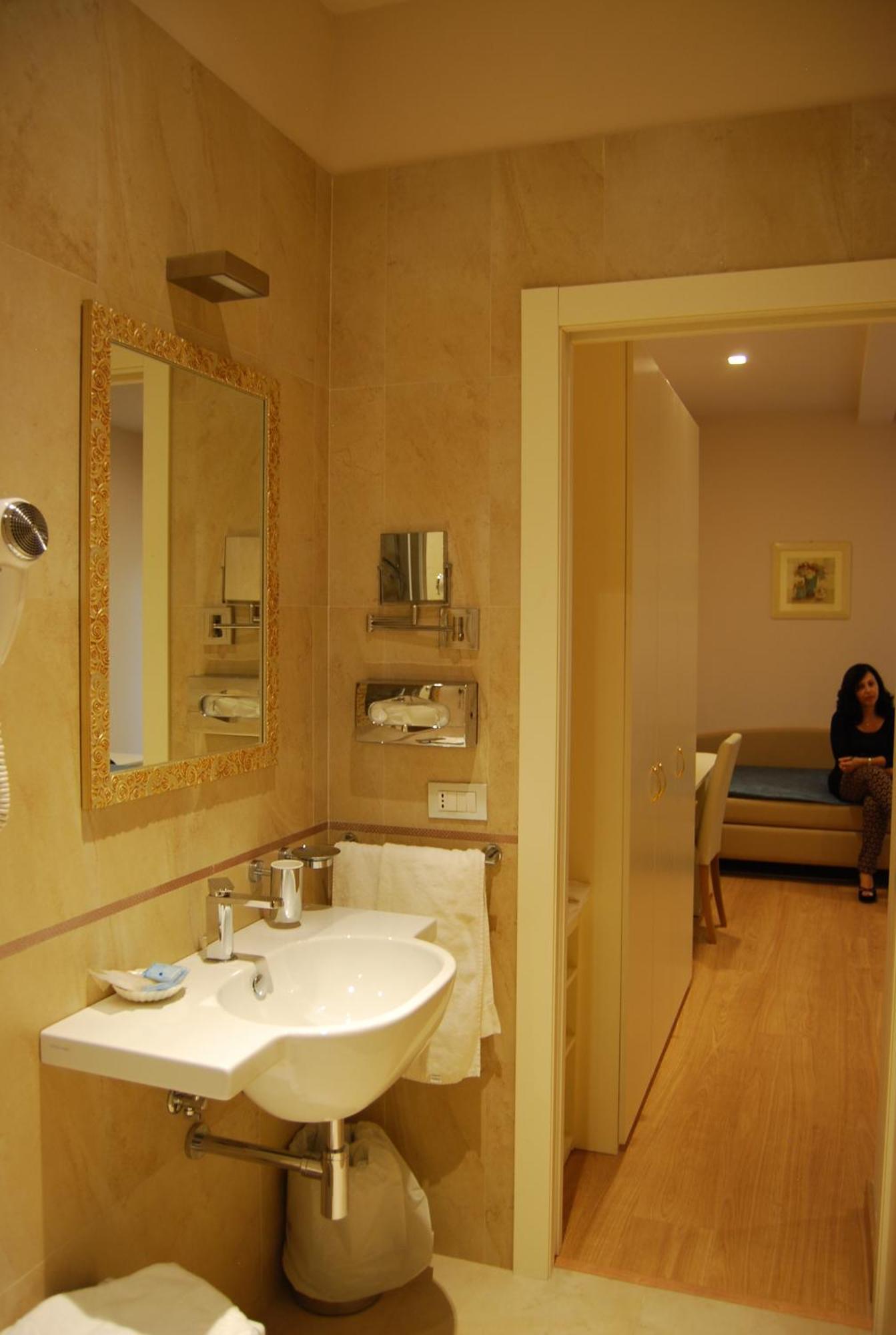 Hotel Bahia San Benedetto del Tronto Esterno foto