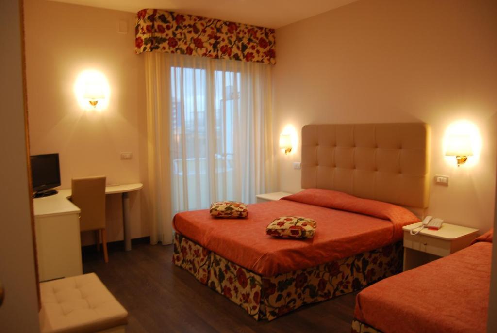 Hotel Bahia San Benedetto del Tronto Camera foto